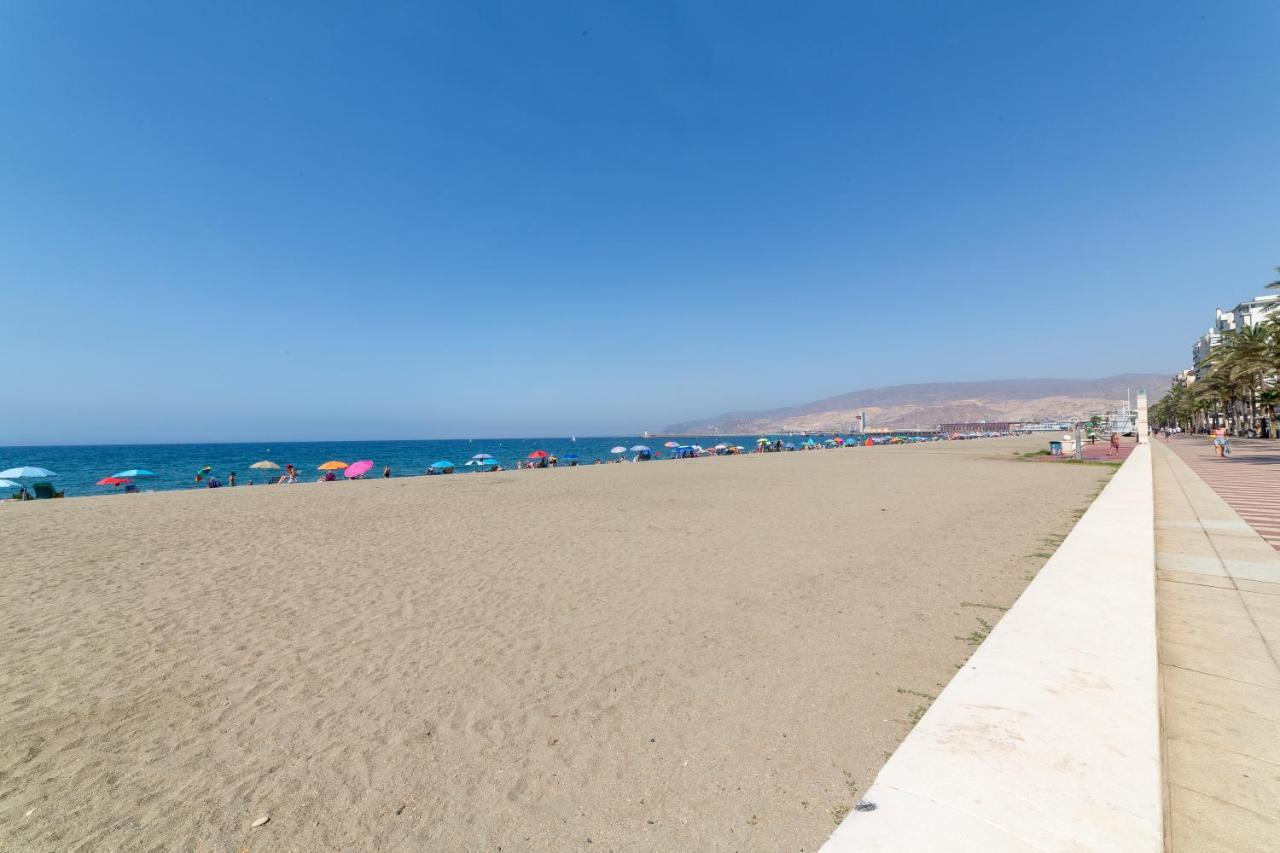 California 14 Fitsuite Almeria Exterior photo